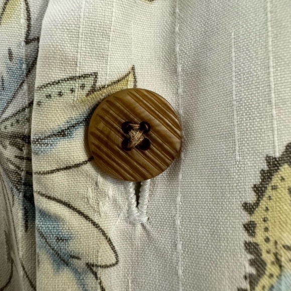 Tommy Bahama 100% Silk Button Up Floral Men’s Shirt Multicolor Size Medium - Picture 7 of 8